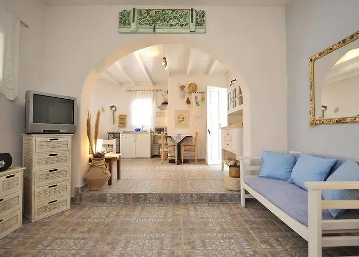 Blue Bay Heliolithos בית הארחה 4*